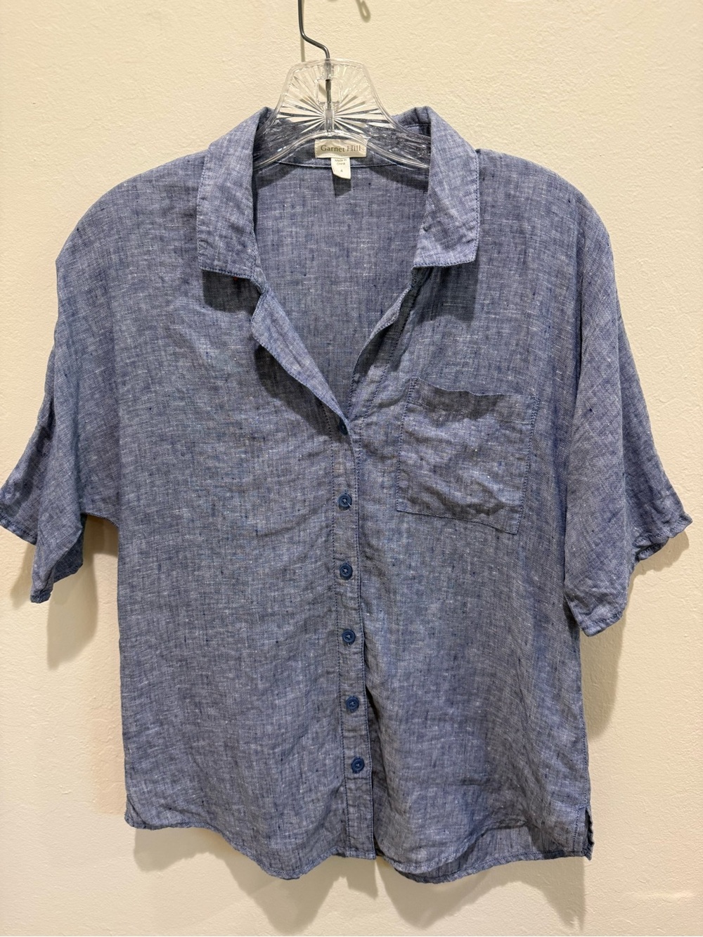 Garnet Hill Women's Blue Linen Button Down Shirt